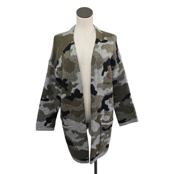 Anthropologie Camo Cardigan‎ Sweater Womens Size XS Long Oversized Open front - Picture 1 of 9